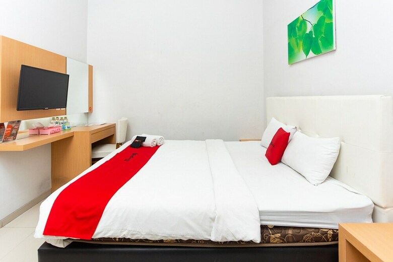 Hotel Reddoorz Plus @ Idjen Boulevard Malang