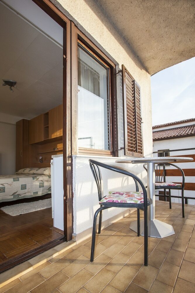 Apartment Nola