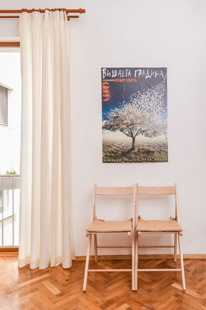 Fm Deluxe 1-bdr Apartment - Artist's Place