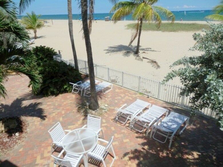 Oceanfront Luxury Townhouse 5/4 For 18 Heated Pool