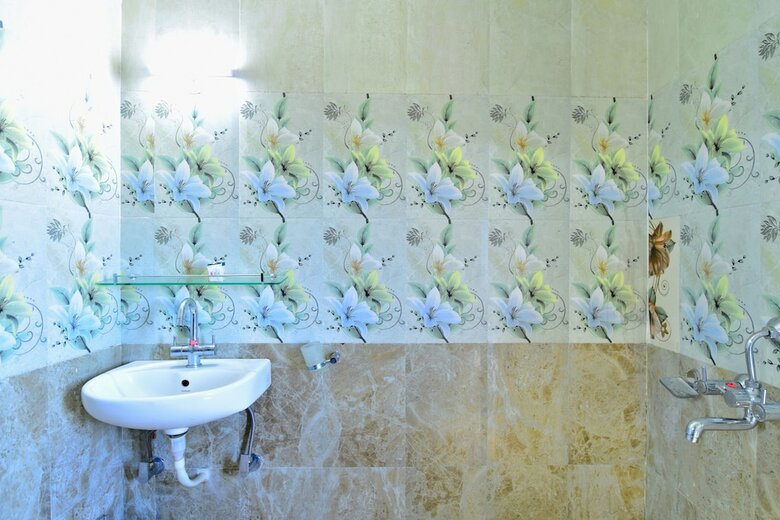Hotel Oyo 36116 Chatanya Resort