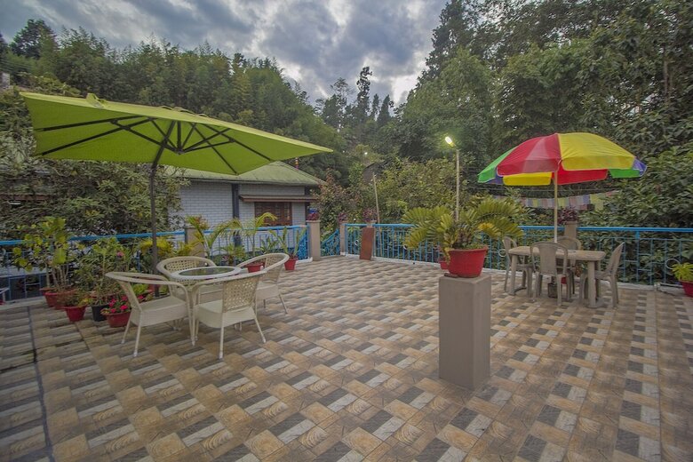 Oyo 30417 Hotel Green View Neelgiri
