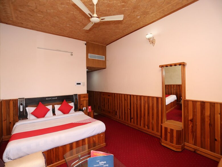 Hotel Oyo 36966 Pal Guest Housr
