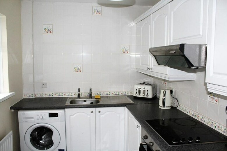 96 Tennent St Guest House New