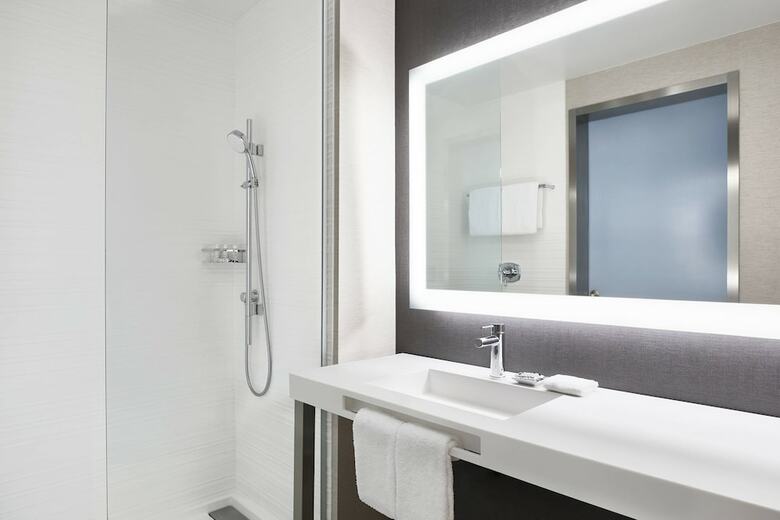 AC Hotel By Marriott Los Angeles South Bay