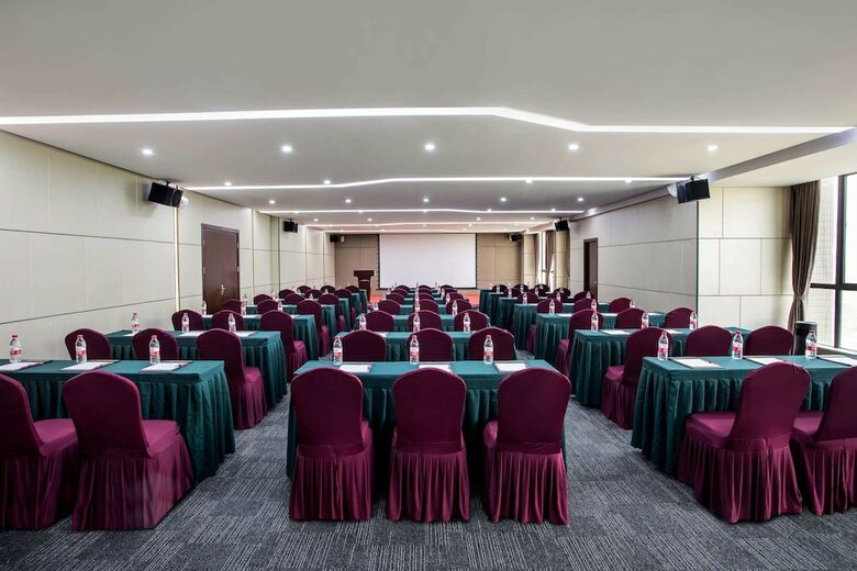 Hotel Ramada By Wyndham Huizhou Longmen