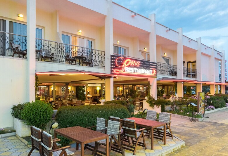 Hotel Lotus