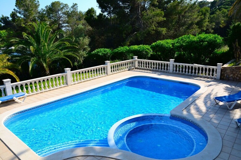 Villa  Villa Montgri