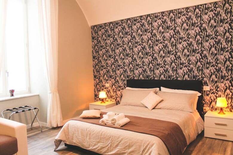 Hotel Leggende Napoletane Rooms
