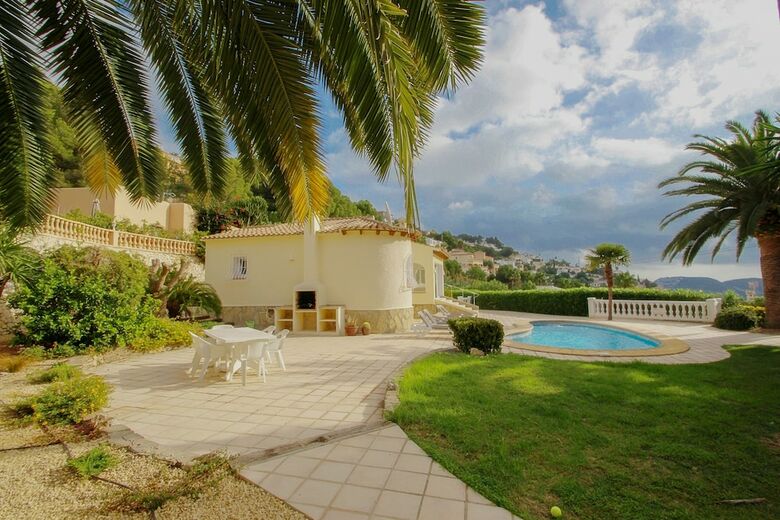 Villa Alldo - Hill Side With Private Pool In Moraira