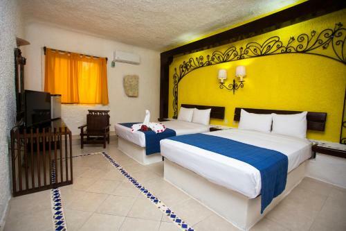 Hotel Xbalamqu� Resort & Spa