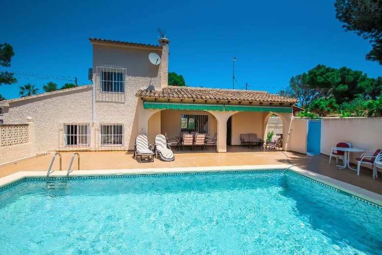 Linea - Sea View Villa With Private Pool In Teulada