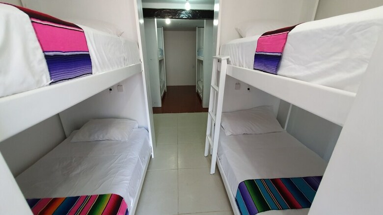 Hostal Mango Hostel