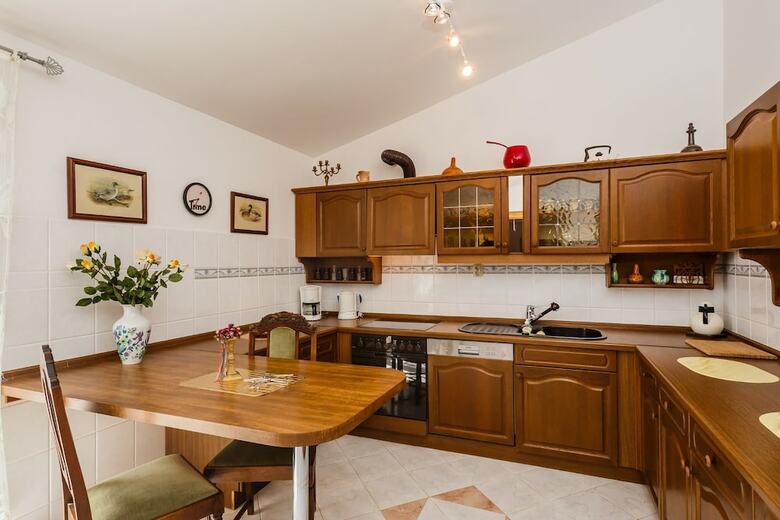 Apartments Bagic
