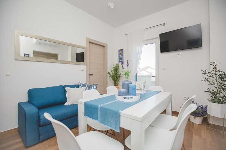 Apartamentos Salsa Brac
