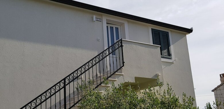 Apartamentos Salsa Brac