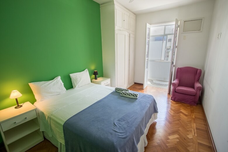 Apartamentos Linerio Vista Mar Copacabana 228