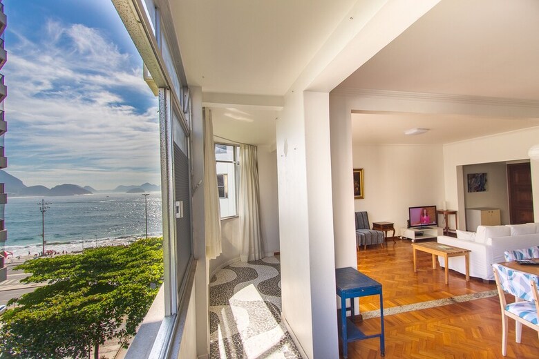 Apartamentos Linerio Vista Mar Copacabana 228