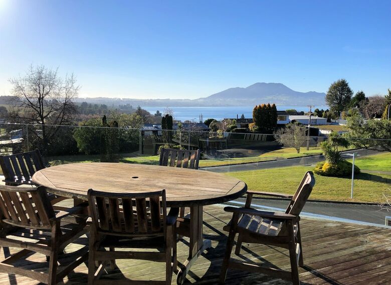 Acacia Sunrise
