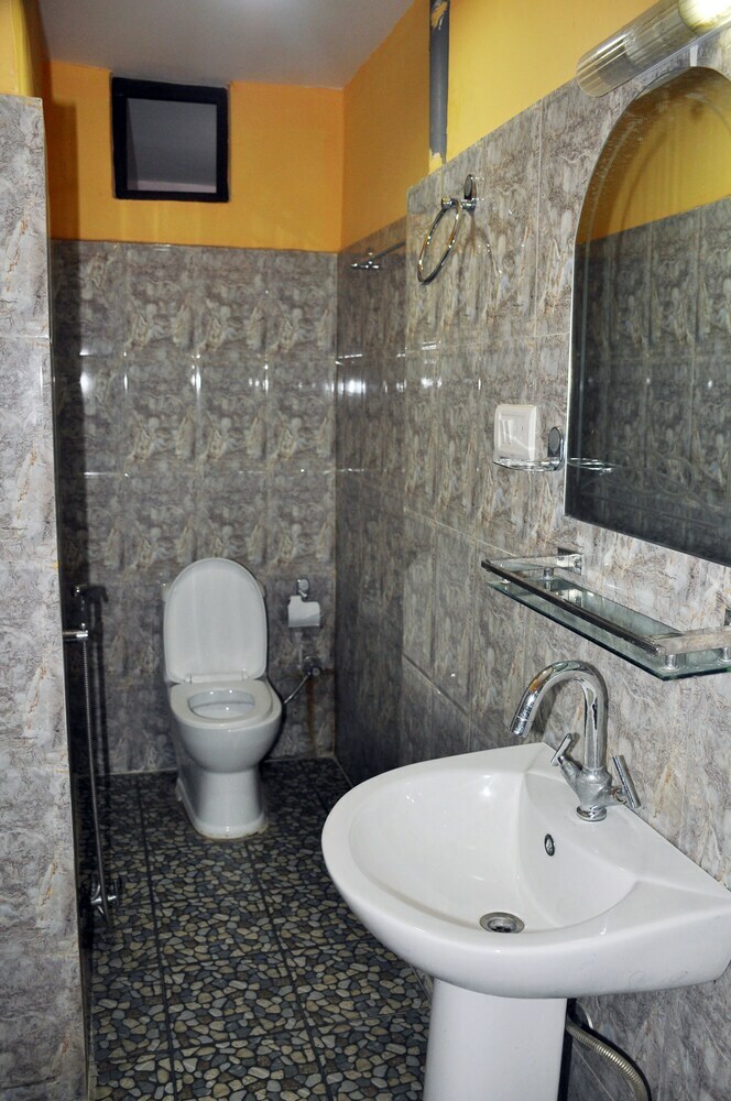 Hotel Kathmadu Fawlty Home