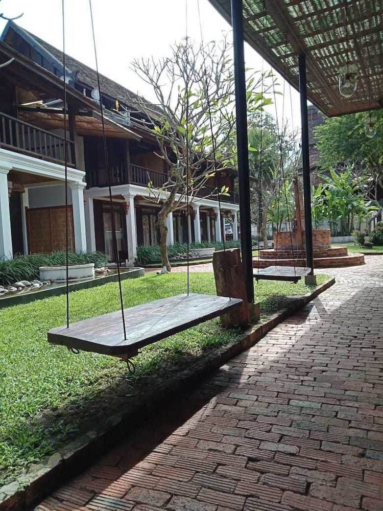 Hotel Chama Guesthouse