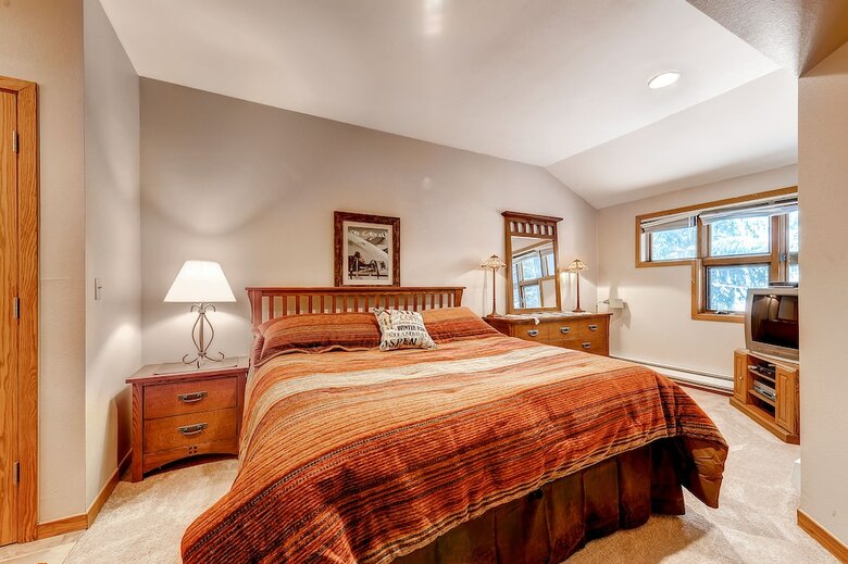 River Glen Condos By Crmr