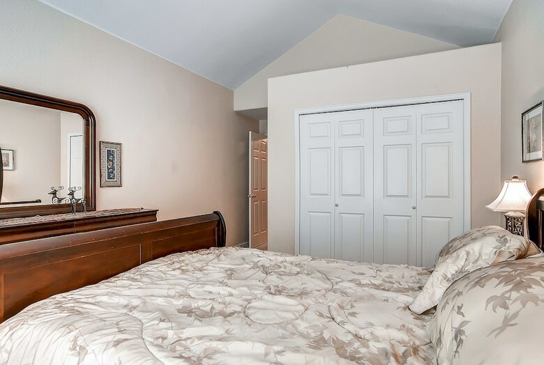 Bay Club Town Homes By Crmr