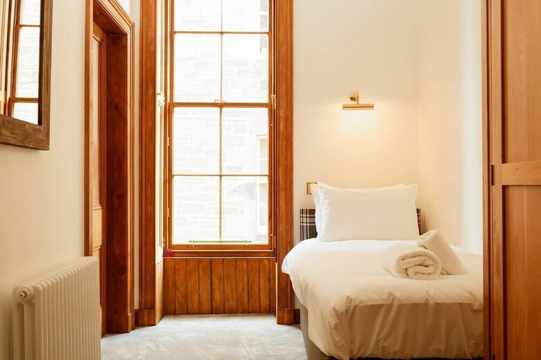 Apartamentos 5 Bedroom Apt Near Meadows & George Square