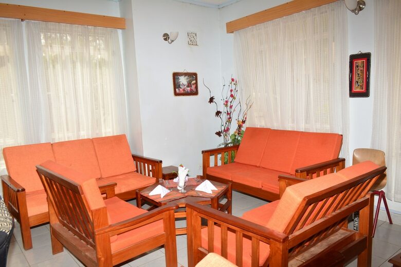 Hotel Tommy's Lounge