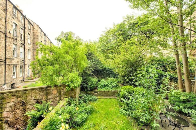 City Centre Georgian Maindoor 2bed/2bath Apartment