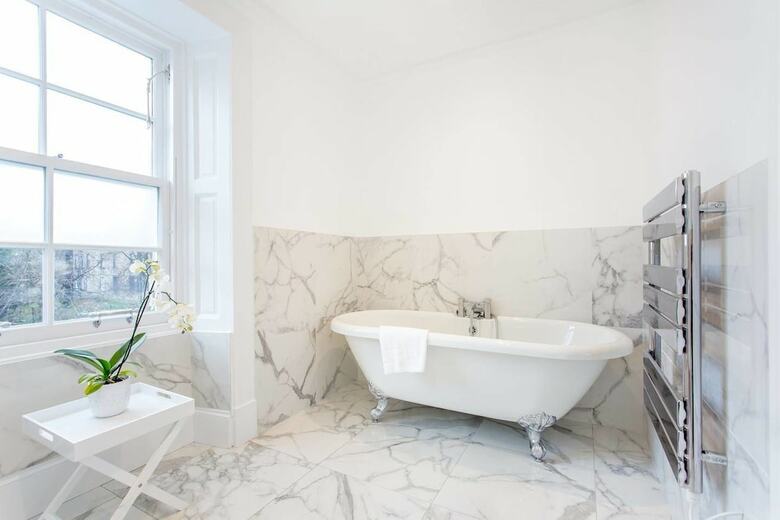 Luxury 4-bedroom Townhouse In Prestigious West End