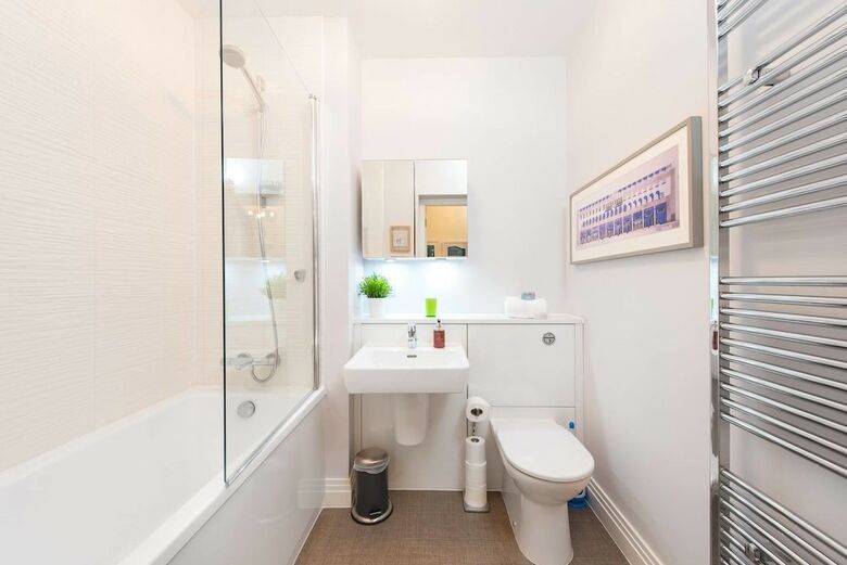 Luxury City Centre Apartment W Secure Free Parking