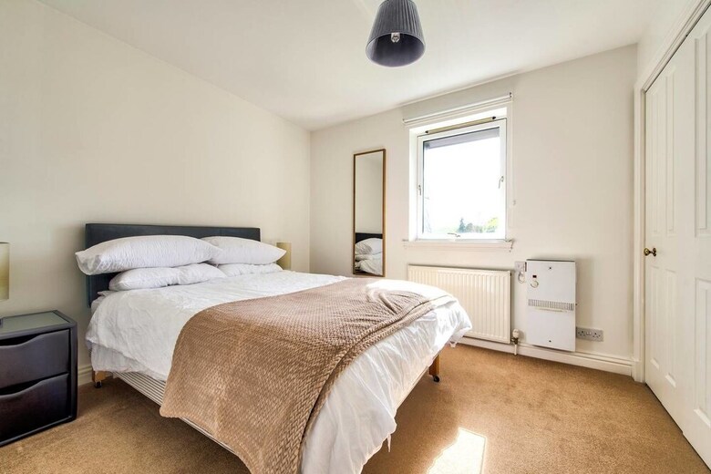 Cozy And Rustic 3bed/2bath Stockbridge Apartment With Free Parking
