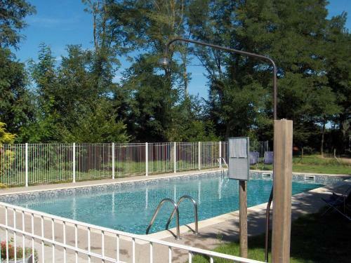 Bed & Breakfast Chambres D'h�tes Domaine Du Bourg