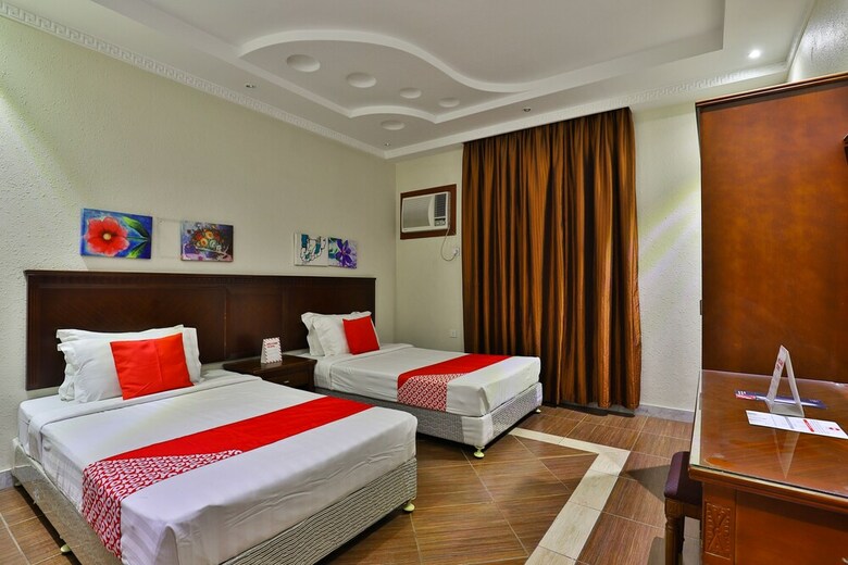 Oyo 215 Wassan International Hotel
