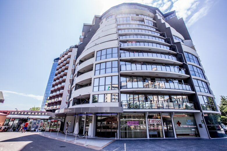 Smartline Meridian Hotel