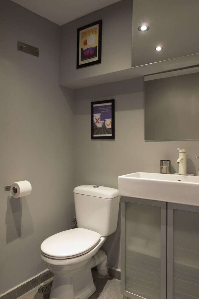 Apartamentos Athens Suites
