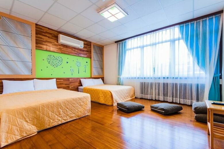 Hotel Kending Fengcai Homestay