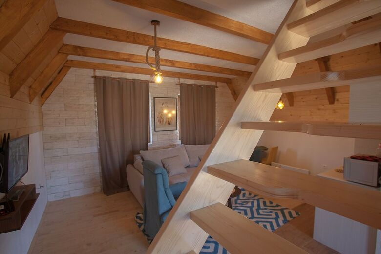 Family Houses Pleme