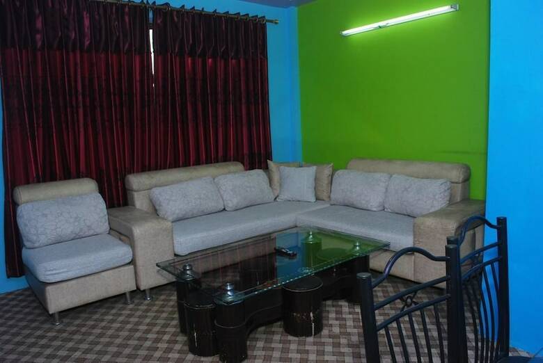 Aparthotel Three Boys Apartment And Guest House