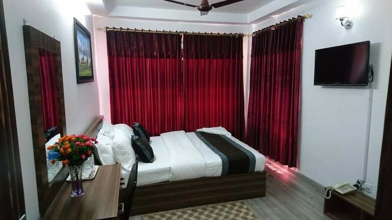 Aparthotel Three Boys Apartment And Guest House