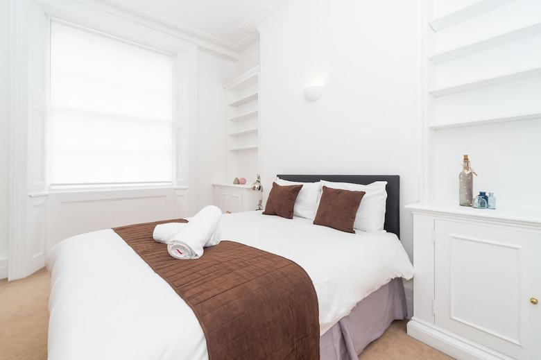 Pml Apartments Montpelier Street