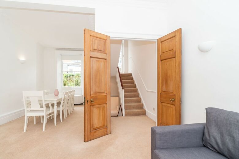 Pml Apartments Montpelier Street