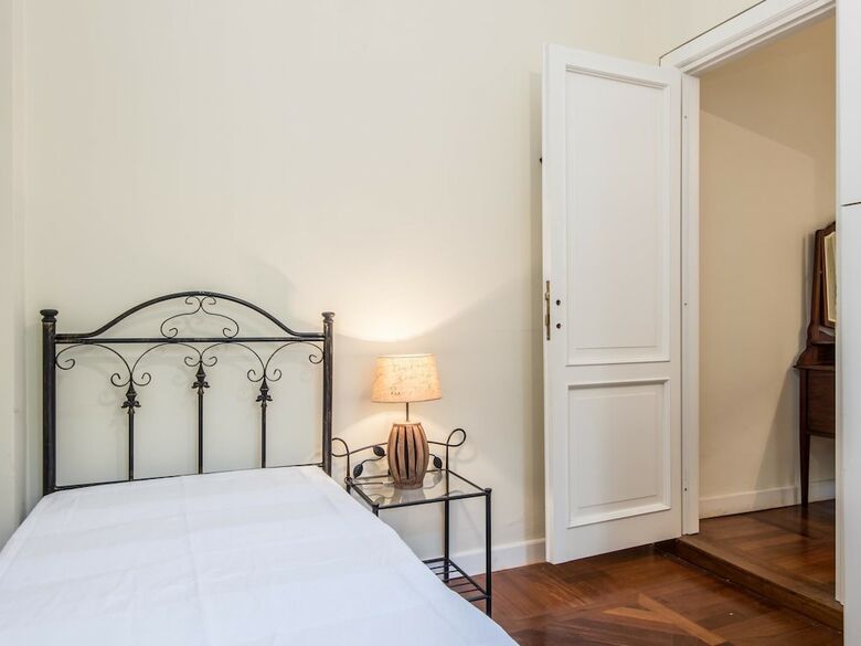Rsh Luxury Vatican Four Bedroom Apartment