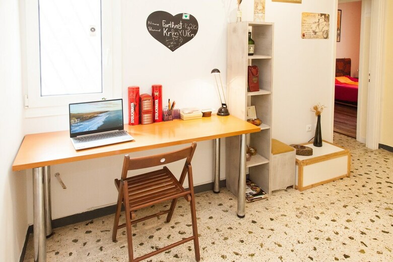 Beautiful Apartment Near Keramikossubway