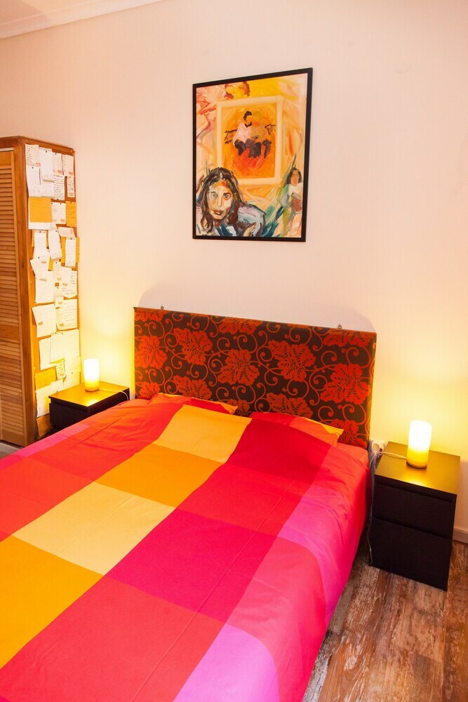Beautiful Apartment Near Keramikossubway
