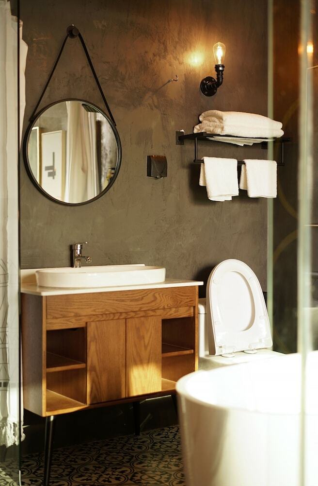 Black Gold Factory Boutique Design Hotel