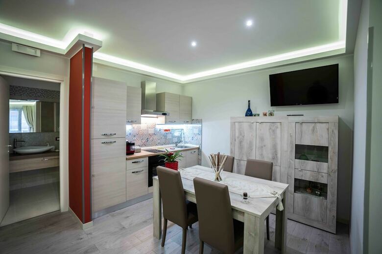 Rocca Di Cerere Apartments