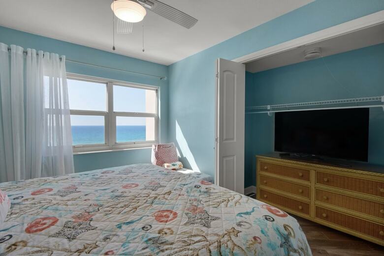 Regency Towers 702 West - Two Bedroom Condo