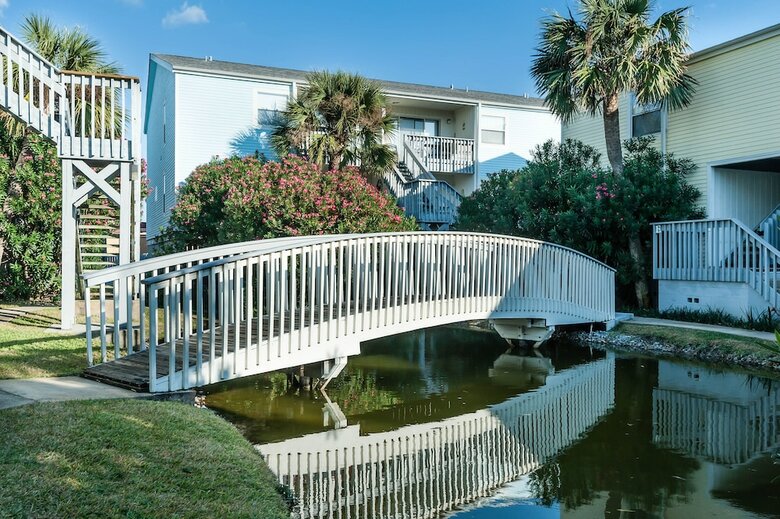 Villas On The Gulf Unit J1 - Two Bedroom Condo